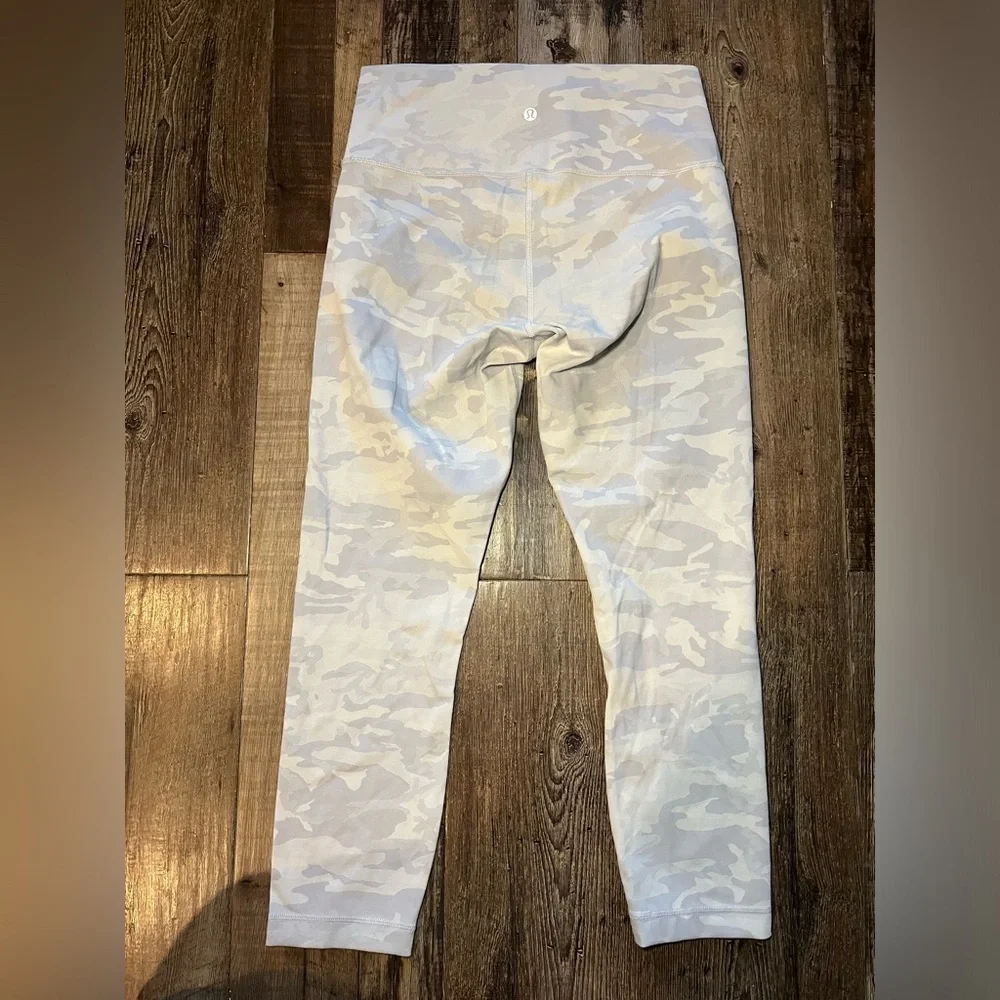 Lululemon Wunder Under HR Crop 23